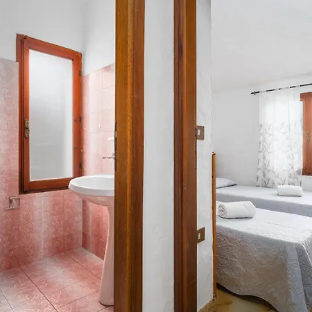 Lu Nibaru Holiday home